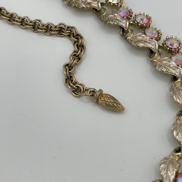 Aurora Borealis Flower Gold Tone Leaf Clip Earrings Necklace Set - Picture 13 of 16